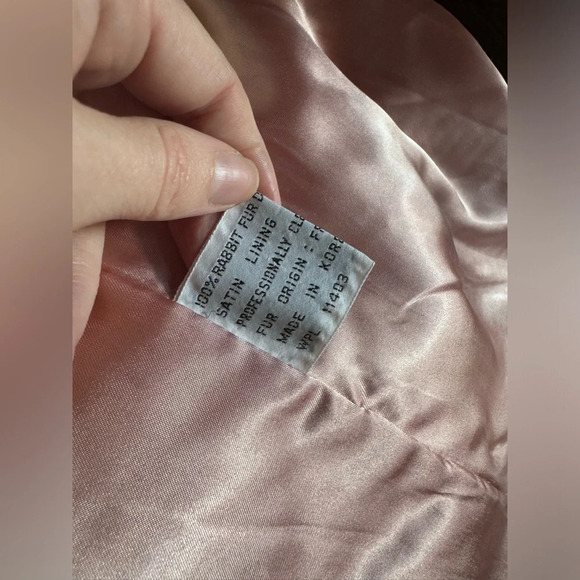 Vintage Rabbit Fur Coat with front hook closure pink satin lining size large - Picture 9 of 16